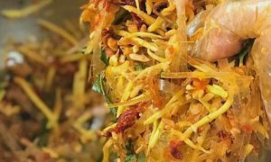Lưu ý khi ăn bánh tráng trộn